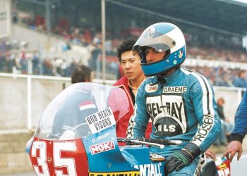 The attached image belongs to Chris Pearson but I have spoken to him and he is happy for me to forward the image to you.Mortons Media Free Jane Skayman