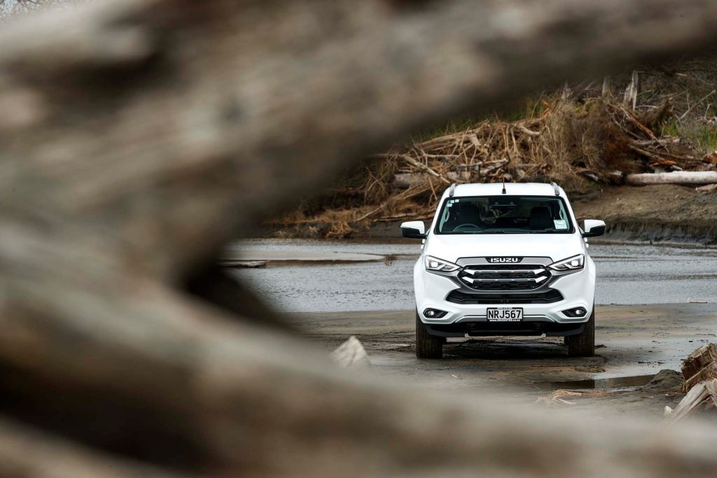 Isuzu MU-X XT 4WD