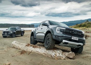 Ford Ranger Raptor vs Ford Ranger Wildtrak