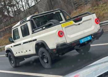 Ineos Grenadier dual-cab ute testing