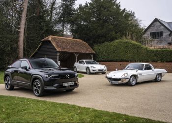 Rotary-powered Mazda MX-30 R-EV parked next to Cosmo and RX-8