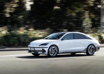 Hyundai Ioniq 6 Limited taking a corner in Auckland