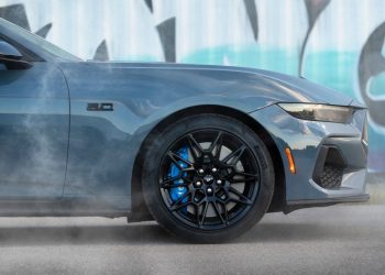 Ford Mustang front wheel