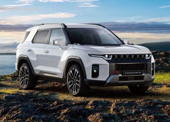 2024 KGM Torres front three quarter view