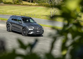 Mercedes-Benz GLE 450 d hero shot, parked in a carpark