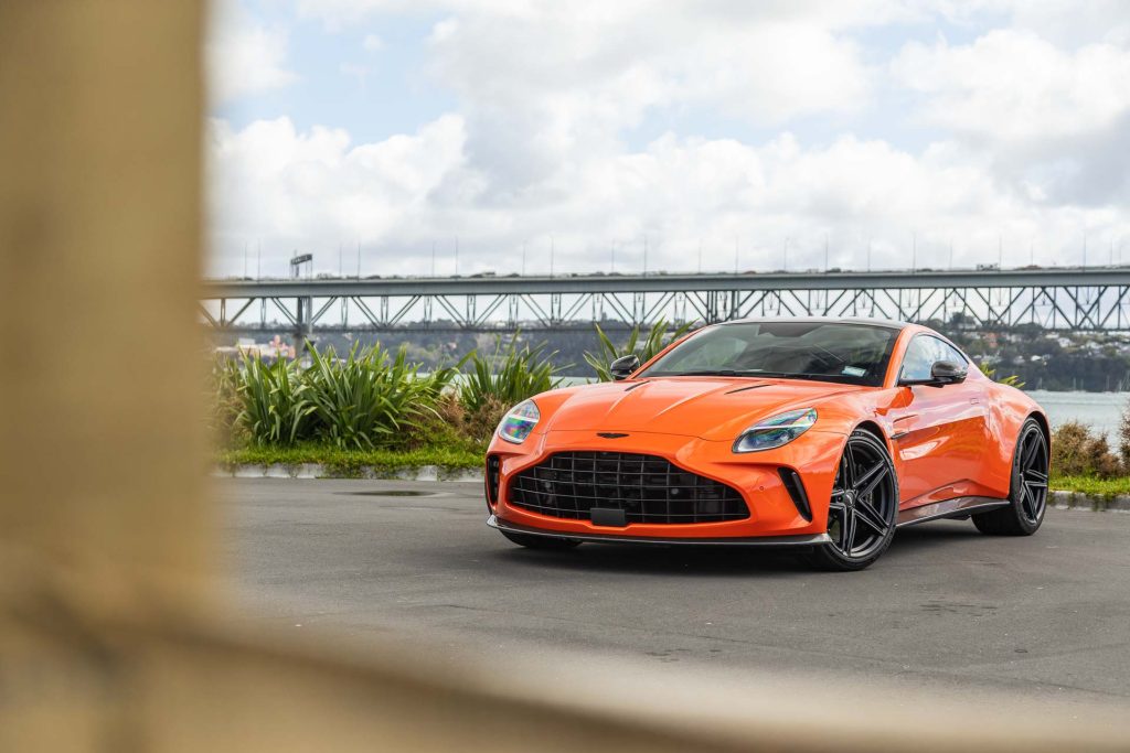 Aston Martin Vantage S