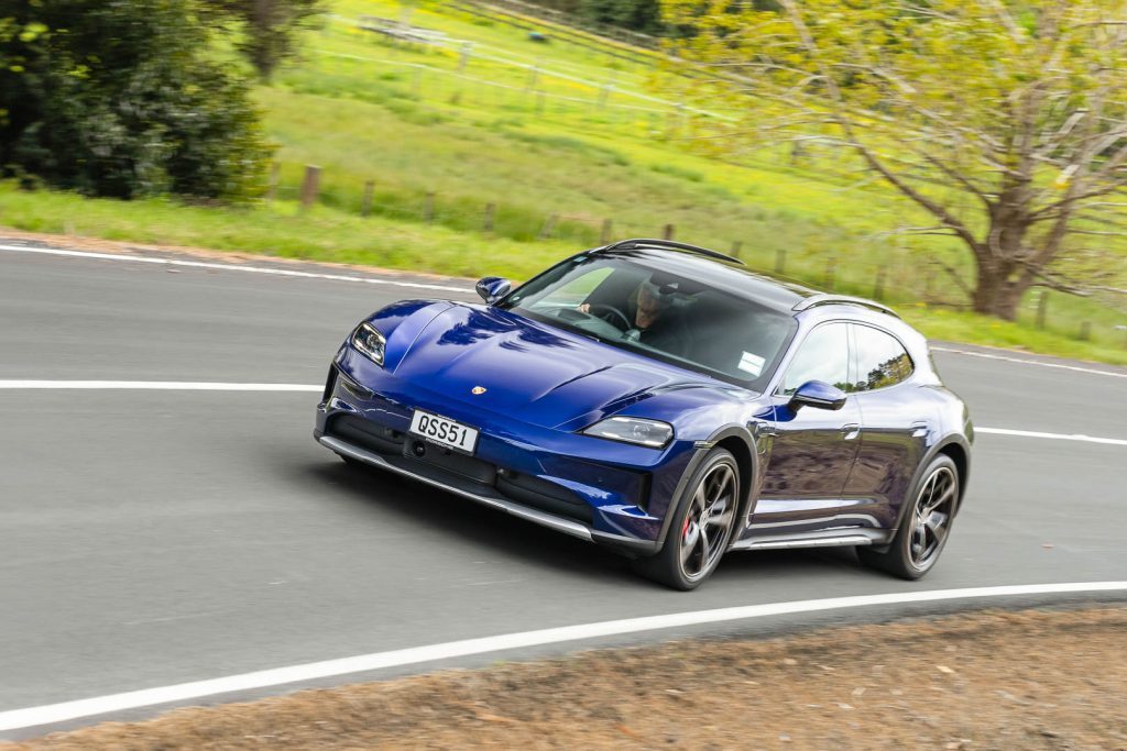Porsche Taycan 4S Cross Turismo