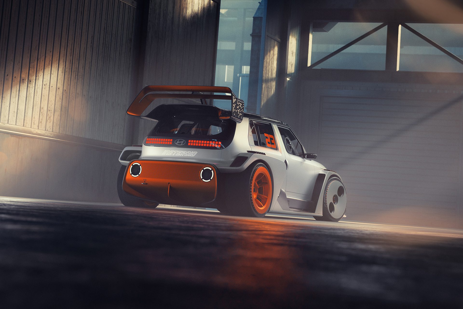 INSTEROID Hyundai in garage