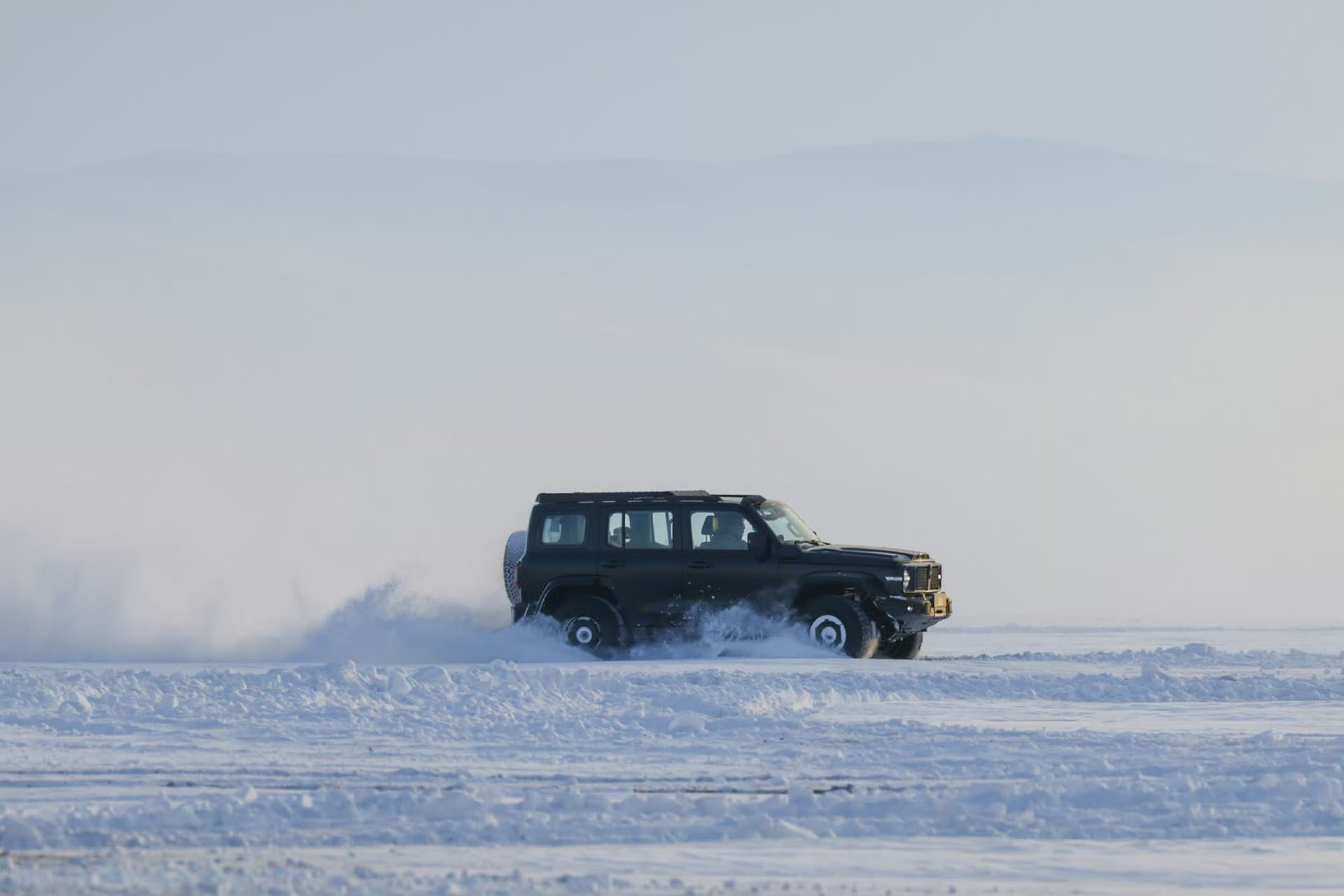 GWM Tank 300 in the snow
