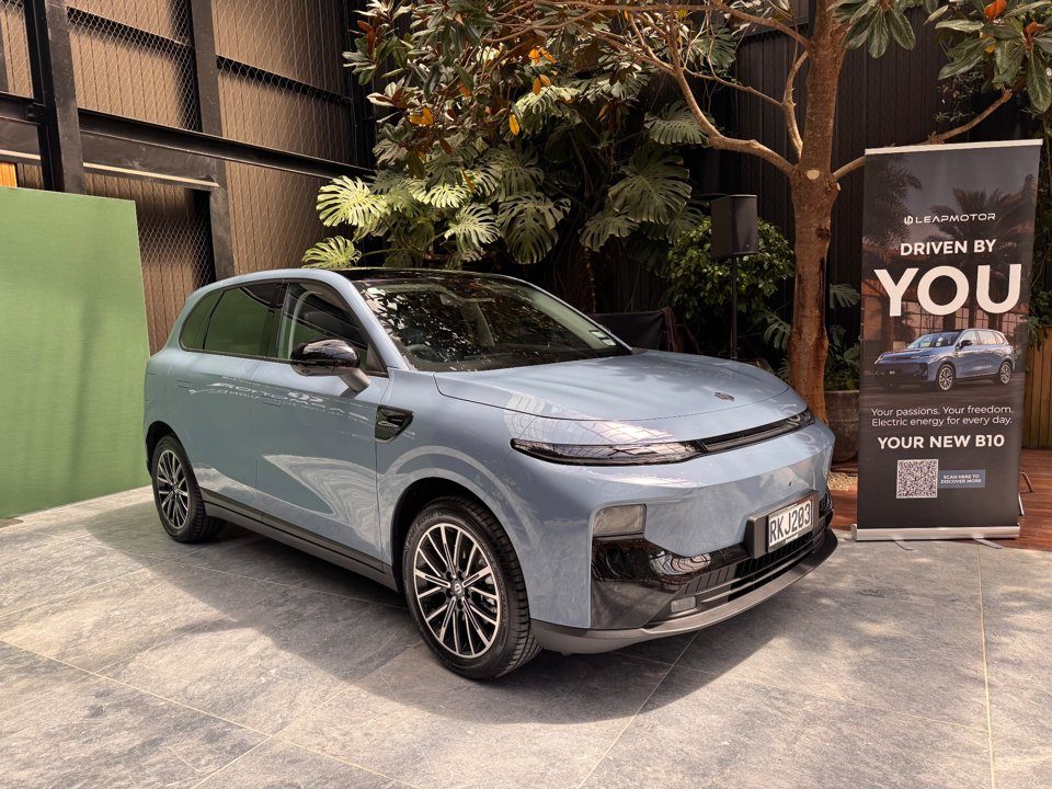 Leapmotor B10