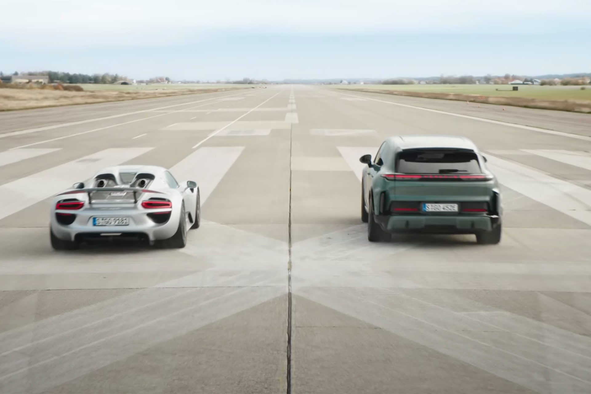 918 and Cayenne Turbo on concrete