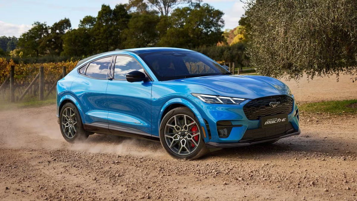 The GT sports a massive 955Nm of torque